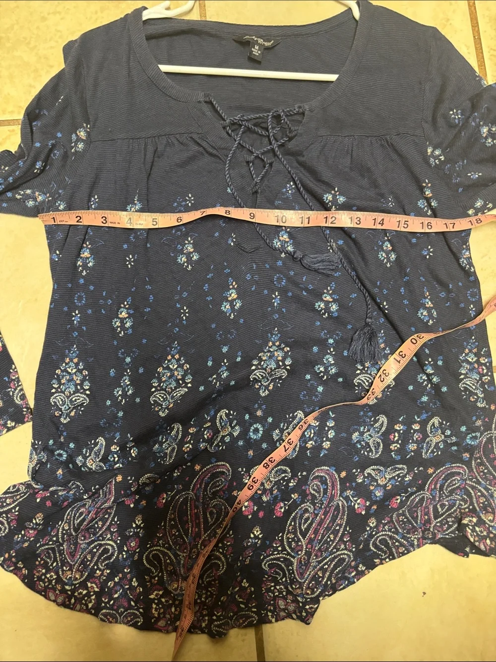 Lucky brand navy Blue Boho Paisley Tassel Tie Peasant Top Size M 3/4 sleeve - Picture 7 of 8